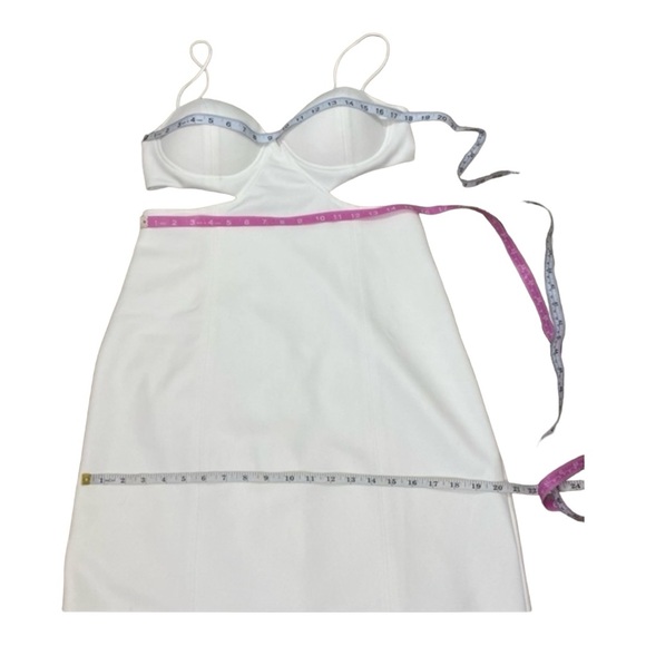 Misha Ivory Daisy Sweetheart Cutout Midi Bodycon Dress - Picture 4 of 8